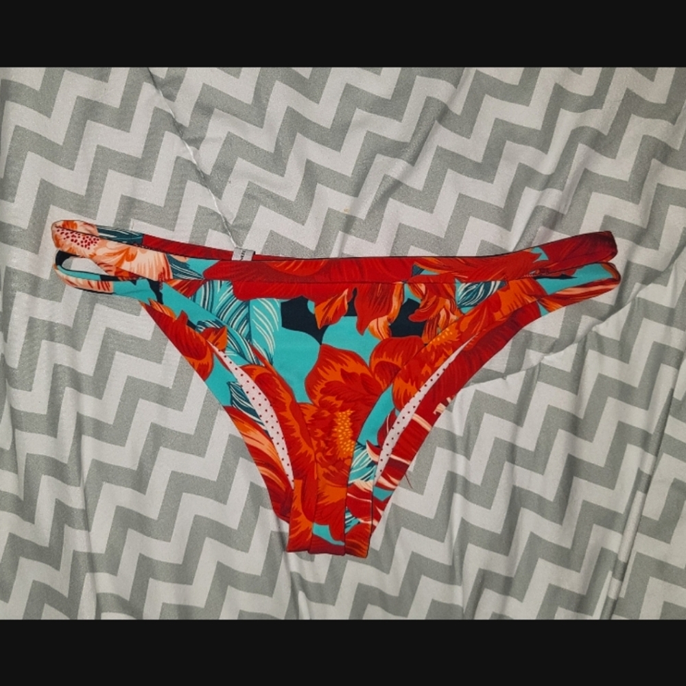 Bikini bottom
